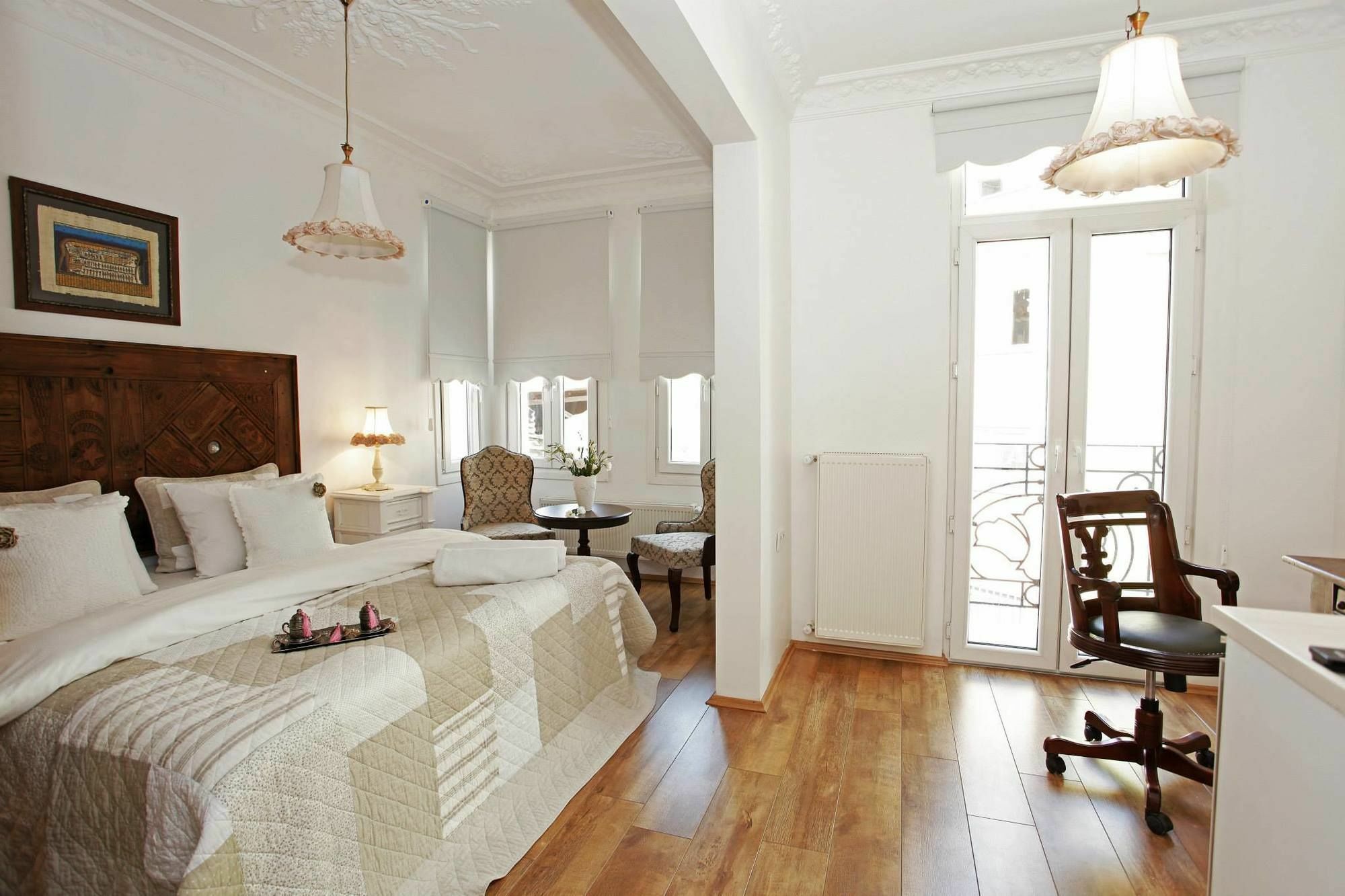 The White Swan Suites Beyoglu Стамбул Экстерьер фото